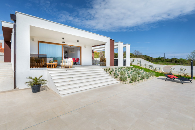 Villa GROFICA - new house, near beaches, heated pool, jacuzzi, playgroung & bbq, Pula - Istria, Vacanze in Croazia Hrvatska