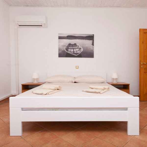 Bedrooms, Villa DONNA - pool, sauna, jacuzzi, playground, bbq & billiards, sea view & near the beaches, Liznjan - Istria, Holidays in Croatia Hrvatska