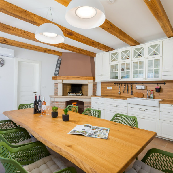 Cucina, Villa GROFICA - new house, near beaches, heated pool, jacuzzi, playgroung & bbq, Pula - Istria, Vacanze in Croazia Hrvatska
