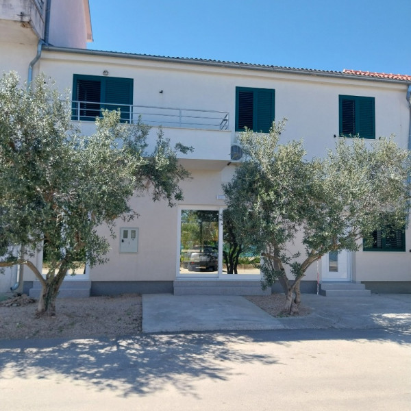 Beach apartment Ana - Wake up to the sea, balcony, terrace, garden & parking, Murter - Dalmatia, Holidays in Croatia Hrvatska