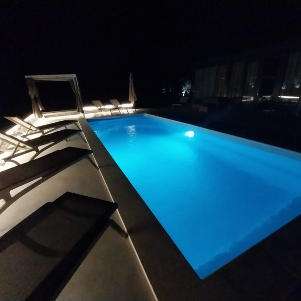 Hacienda MATEA &ndash; an oasis of romance near the beaches, surrounded by olive trees, pool, jacuzzi & playground, Pula - Istria, Vacanze in Croazia Hrvatska