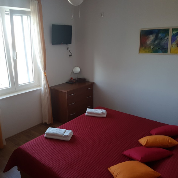 Zimmer, Beach apartment VAMI with sea view, Murter - Dalmacija, Urlaub in Kroatien Hrvatska