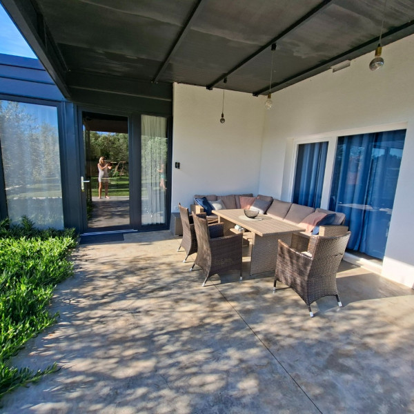 Hacienda MATEA &ndash; an oasis of romance near the beaches, surrounded by olive trees, pool, jacuzzi & playground, Pula - Istria, Vacanze in Croazia Hrvatska