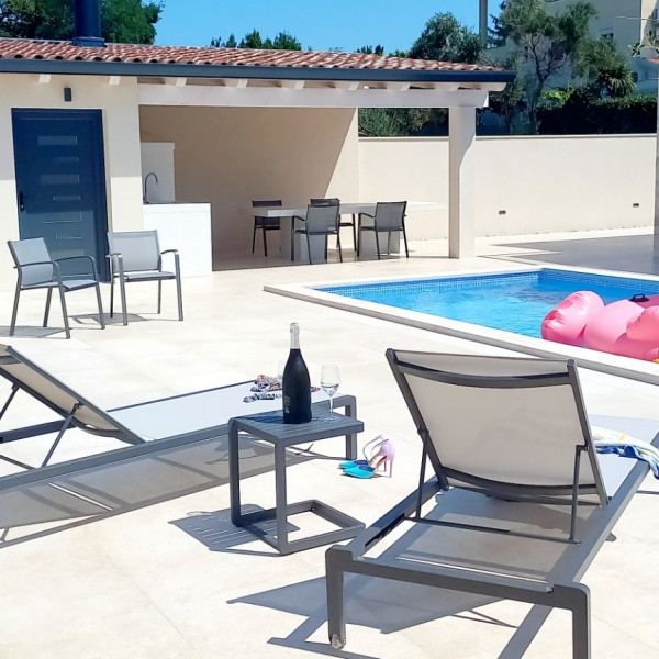Villa SALVORE &ndash; Romantic villa near the beach, heated pool, games room, summer kitchen & bbq, Savudrija, Holidays in Croatia Hrvatska