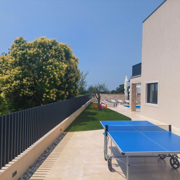 Villa Faro &ndash; New dream house, heated pool, tavern & games room, summer kitchen & bbq, near the beach, Savudrija - Istria, Vacanze in Croazia Hrvatska