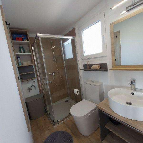 Kupaonica / wc, Beach House BETA &ndash; a romantic hideaway  in an olive grove by the sea, swimming pool, jacuzzi & playground, Pomer, Holidays in Croatia Hrvatska
