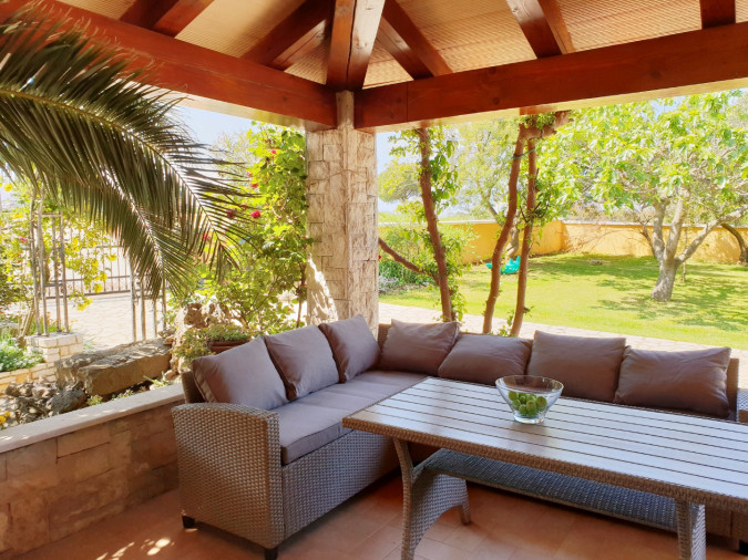 Luxury apartment MARIN with terrace, garden and summer kitchen with bbq near the beach (7 +1), Pomer - Istria, Vacanze in Croazia Hrvatska