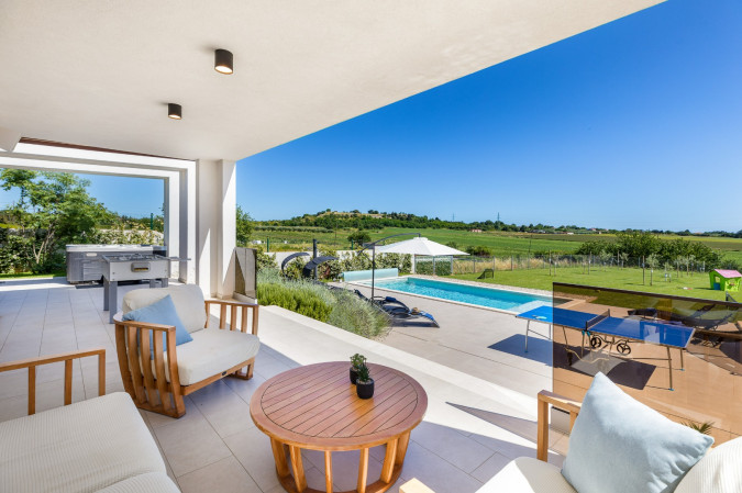 Villa GROFICA - new house, near beaches, heated pool, jacuzzi, playgroung & bbq, Pula - Istria, Holidays in Croatia Hrvatska